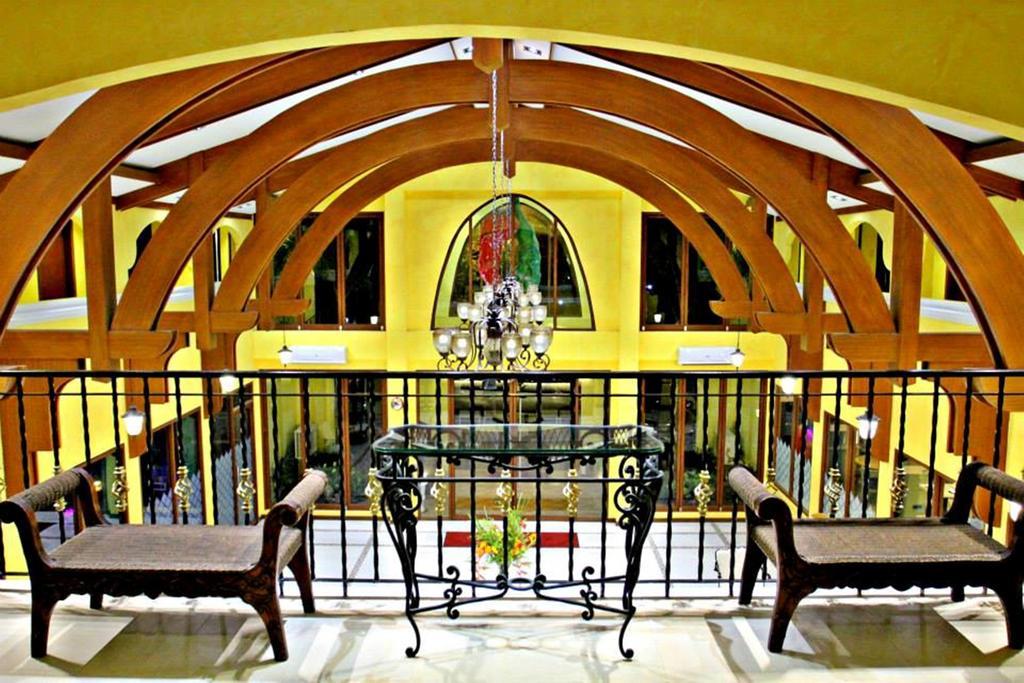 The Pepperland Hotel Legazpi Luaran gambar